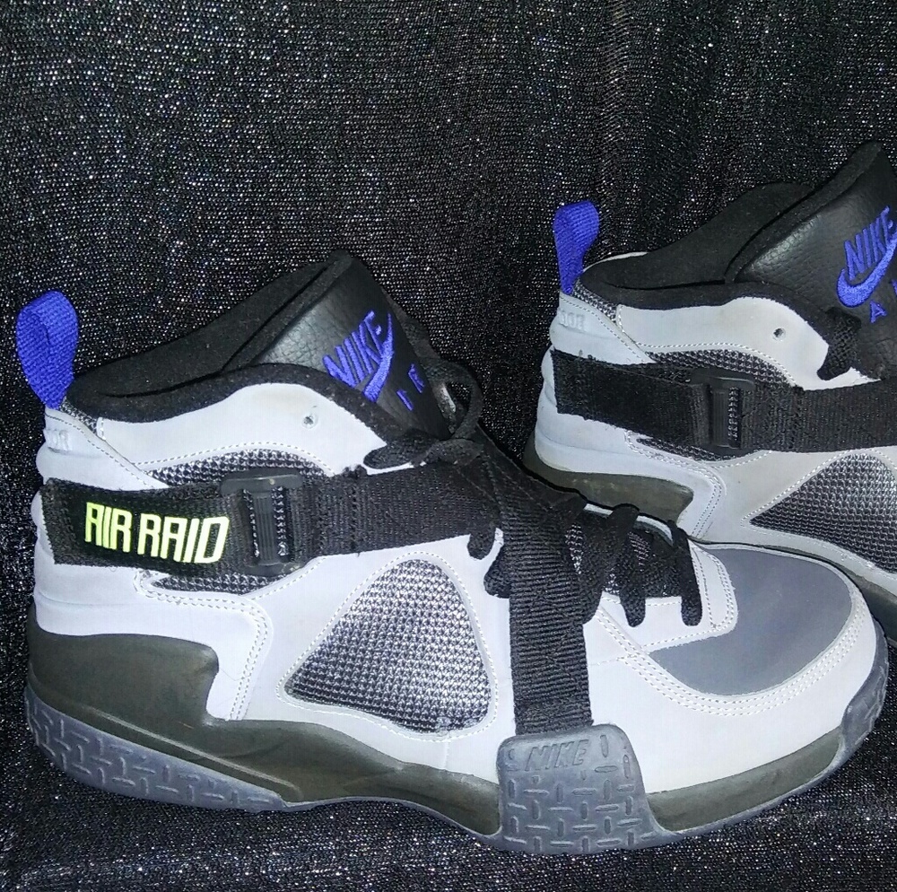 Nike Air Raids